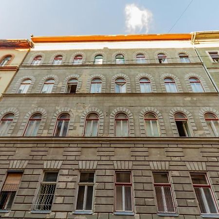 Appartement Cozy Nest By The Andrassy Avenue à Budapest Extérieur photo
