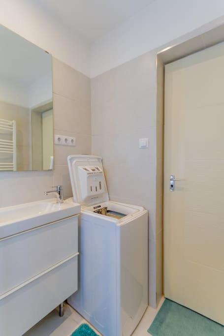 Appartement Cozy Nest By The Andrassy Avenue à Budapest Extérieur photo
